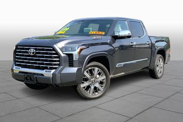 Tundra　イタリア語 New 2025 Toyota Tundra i-FORCE MAX Capstone in Danvers #SX091983